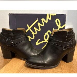 Nature Soul Black Booties Size 6.5